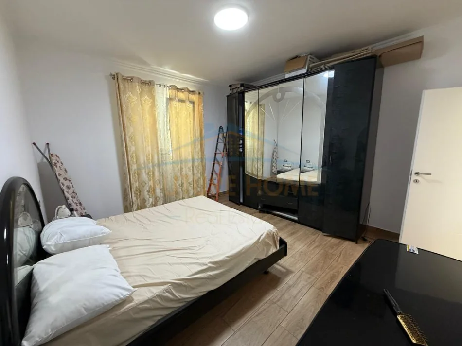 Gjiri Lalezit | Hamallaj, Shitet Shtepi Private, 1 Katshe , 500 m² 200.000 € (RROTULL , GJIRI I LALEZIT)
