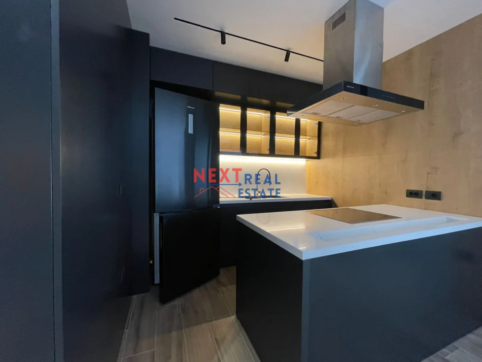 REZERVO PRONEN VETEM ME 500€! Vlore, shitet apartament 2+1+Ballkon , 92 m² 300.000 €