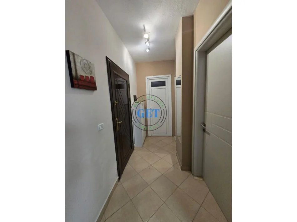 Durres, jepet me qera apartament 2+1 Kati 2, 80 m² 350 € (golem)