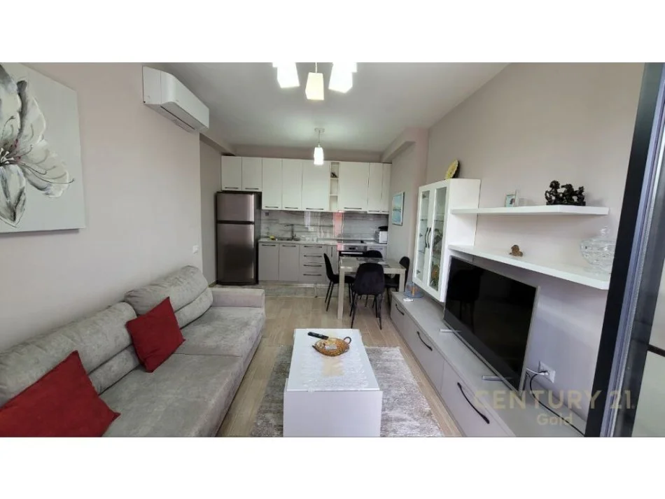 Tirane, jepet me qera apartament 2+1 Kati 4, 80 m² 650 € (Frosina Plaku)