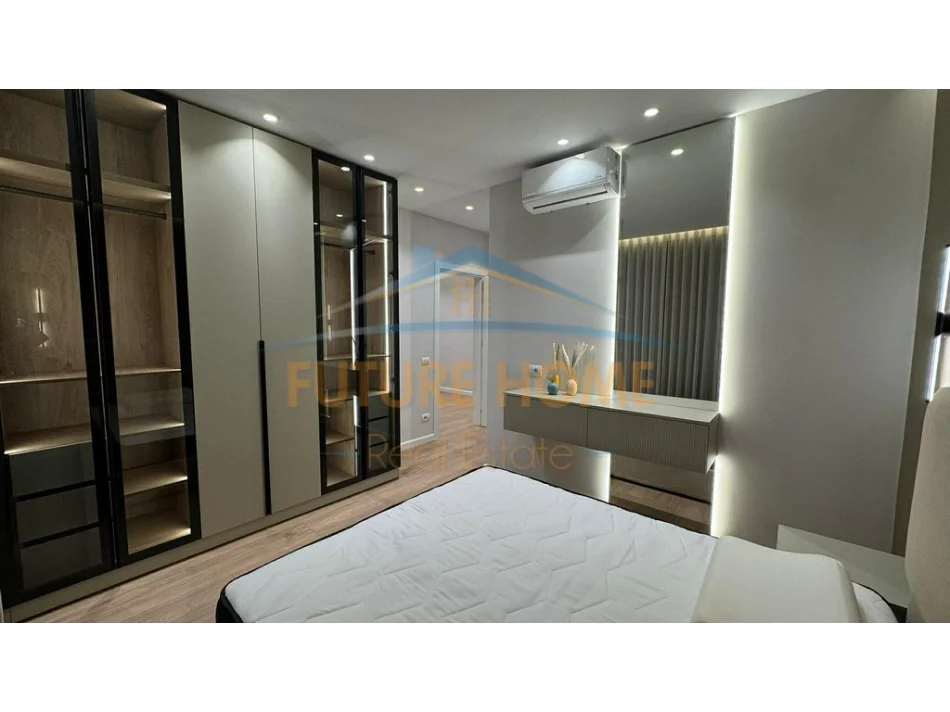 Tirane, shitet apartament 2+1+2 Kati 5, 116 m² 385.000 € (GOLDEN TOWER , Rruga Mine Peza)