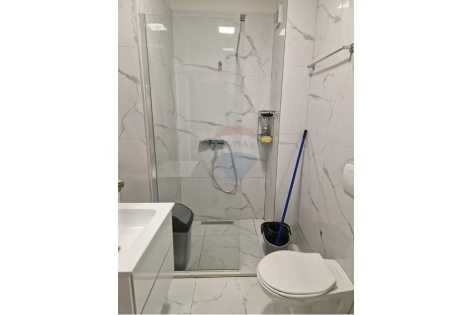 Tirane, shitet apartament 1+1+Aneks+Ballkon Kati 4, 70 m² 124.900 € (Tirana Golden Park)