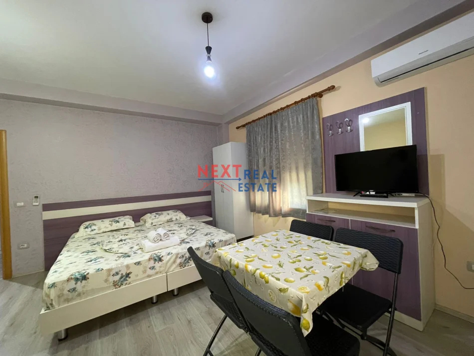 Vlore, jepet me qera garsonier 1+1 , 300 € (PLAZH I VJETER)