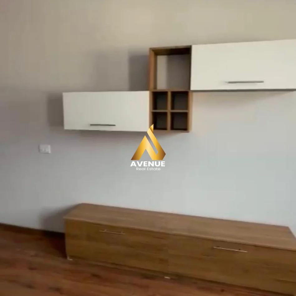 Tirane, jepet me qera apartament 2+1+Ballkon Kati 5, 85 m² 550 € (paskuqan, unaza e re)