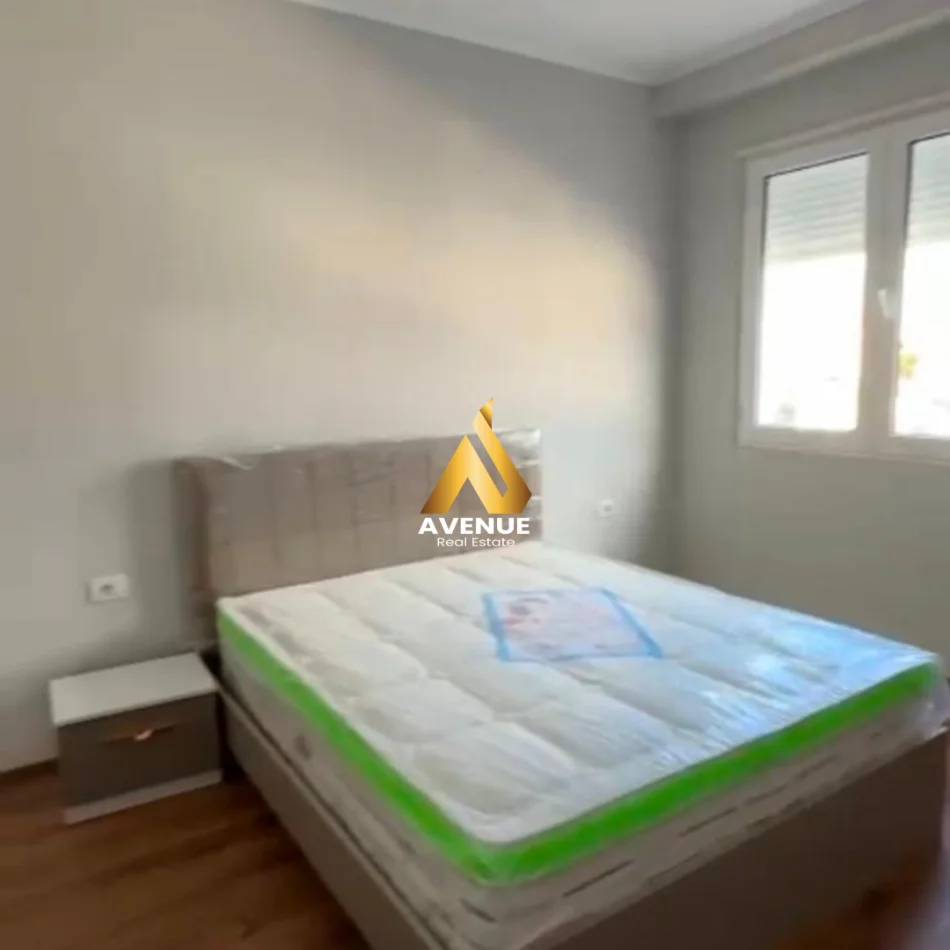 Tirane, jepet me qera apartament 2+1+Ballkon Kati 5, 85 m² 550 € (paskuqan, unaza e re)