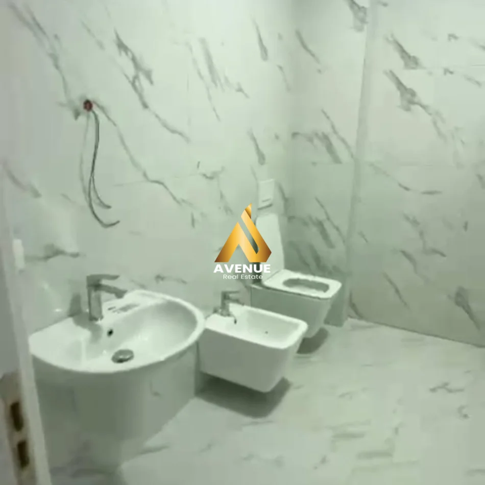 Tirane, jepet me qera apartament 2+1+Ballkon Kati 5, 85 m² 550 € (paskuqan, unaza e re)