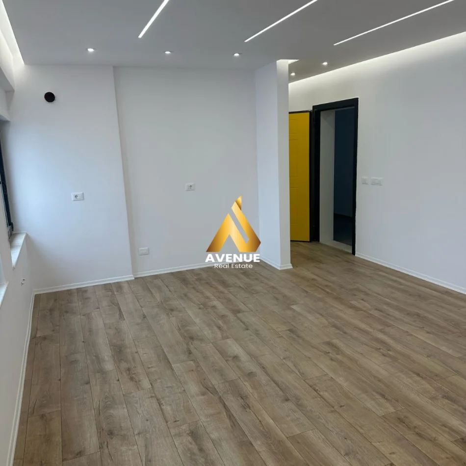 Tirane, shitet apartament 2+1+Ballkon Kati 4, 65 m² 140.000 € (KODRA E DELLIT)