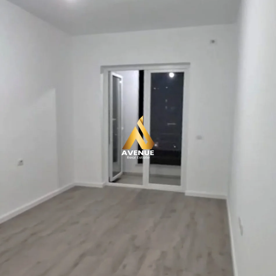 Tirane, shitet apartament 2+1+Ballkon Kati 5, 97 m² 140.000 € (besim alla)