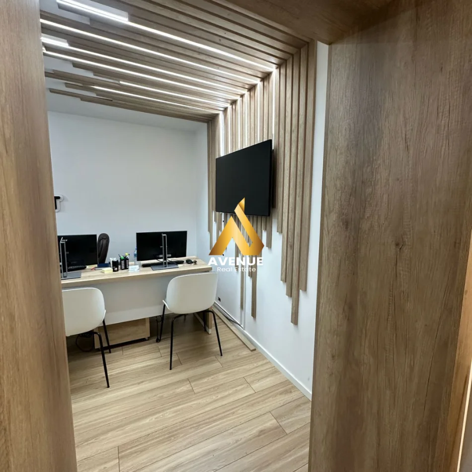 Tirane, jepet me qera dyqan Kati 0, 15 m² 190 € (SHESHI WILSON)