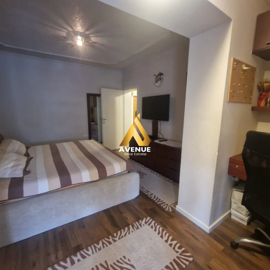 Tirane, jepet me qera apartament 2+1+Ballkon Kati 3, 90 m² 700 € (irfan tomini)