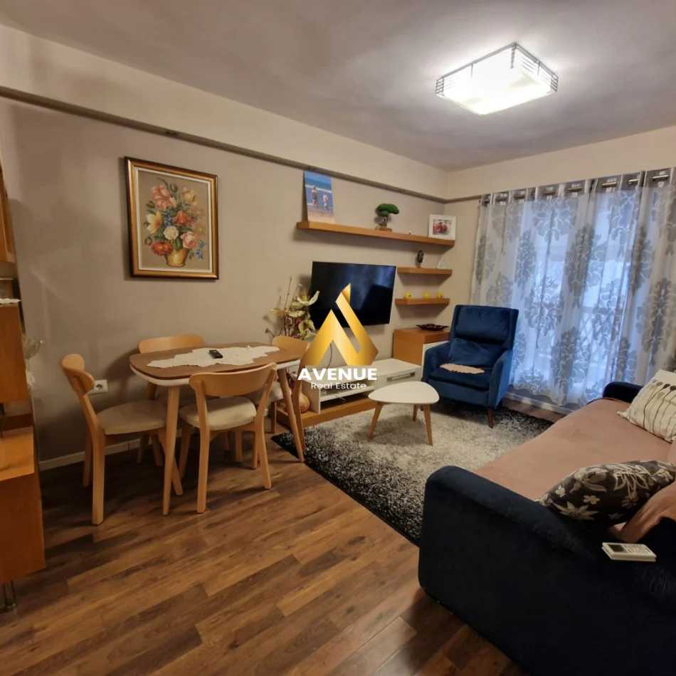 Tirane, jepet me qera apartament 2+1+Ballkon Kati 3, 90 m² 700 € (irfan tomini)