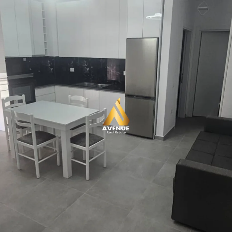 Tirane, jepet me qera apartament 1+1+Ballkon Kati 4, 60 m² 400 € (hamdi pepo)