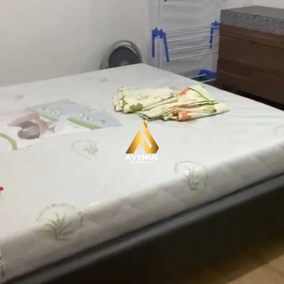 Tirane, jepet me qera apartament 1+1+Ballkon Kati 3, 65 m² 600 € (myslym shyri)