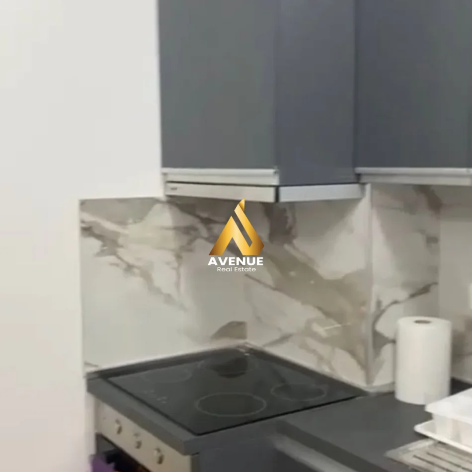 Tirane, jepet me qera apartament 1+1+Ballkon Kati 3, 65 m² 600 € (myslym shyri)