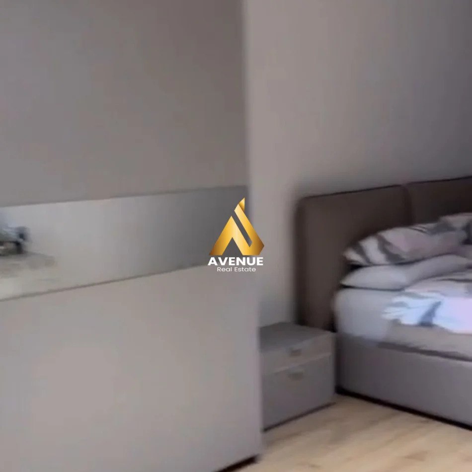 Tirane, shitet apartament 1+1+Ballkon Kati 5, 65 m² 104.000 € (fusha e aviacionit)