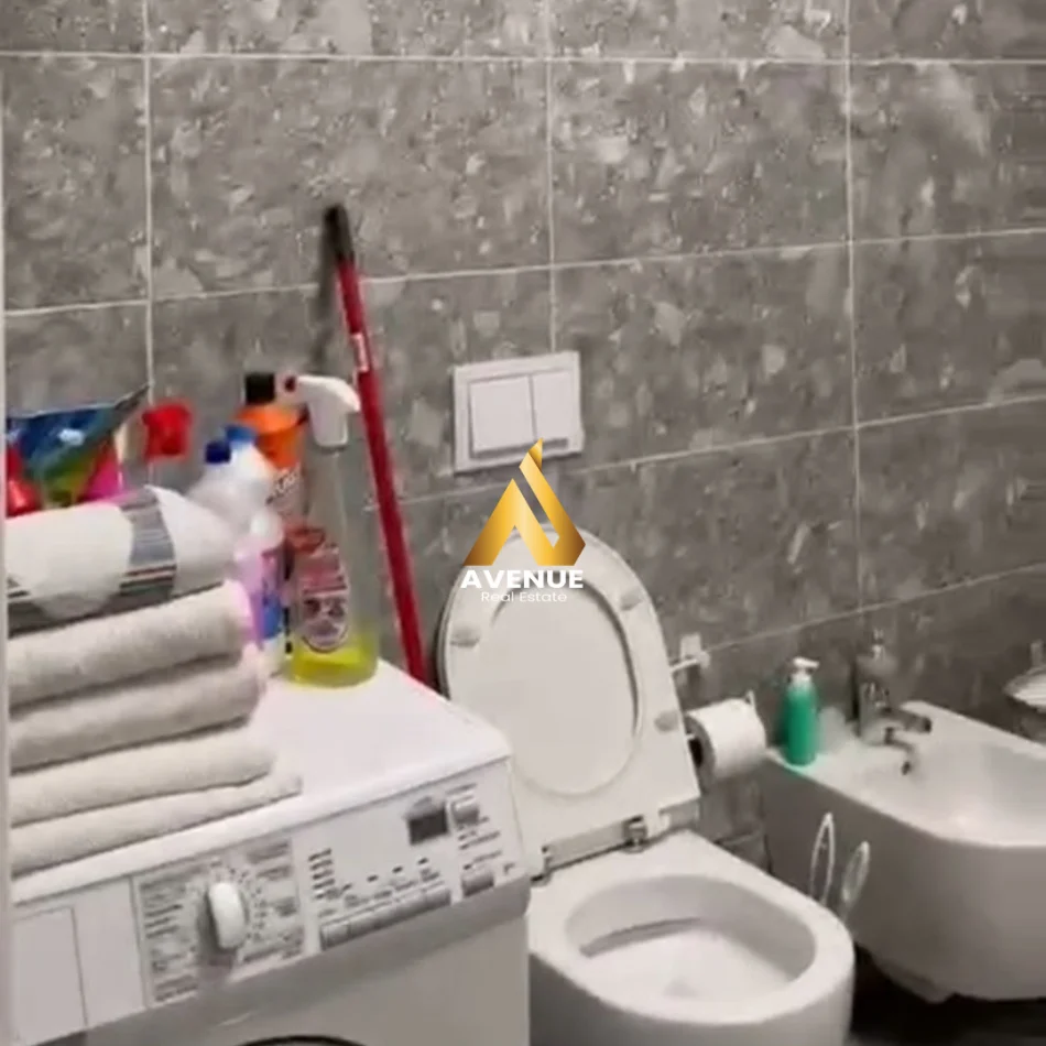 Tirane, shitet apartament 1+1+Ballkon Kati 5, 65 m² 104.000 € (fusha e aviacionit)