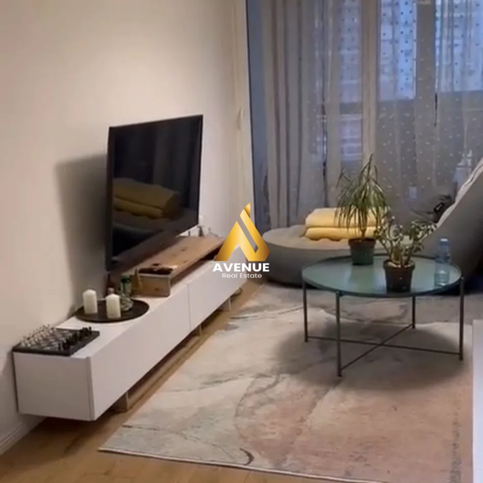 Tirane, shitet apartament 1+1+Ballkon Kati 5, 65 m² 104.000 € (fusha e aviacionit)