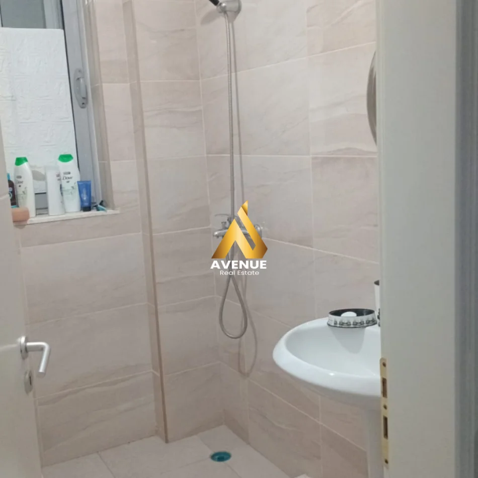 Tirane, shitet apartament 1+1+Ballkon Kati 5, 74 m² 95.000 € (sokrat caci)