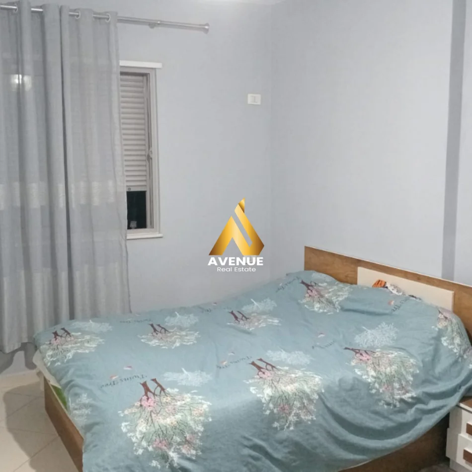 Tirane, shitet apartament 1+1+Ballkon Kati 5, 74 m² 95.000 € (sokrat caci)