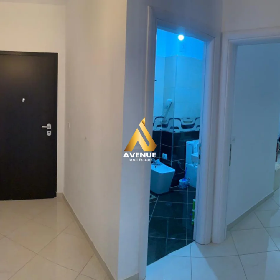 Tirane, shitet apartament 1+1+Ballkon Kati 3, 84 m² 109.000 € (konferenca e pezes)