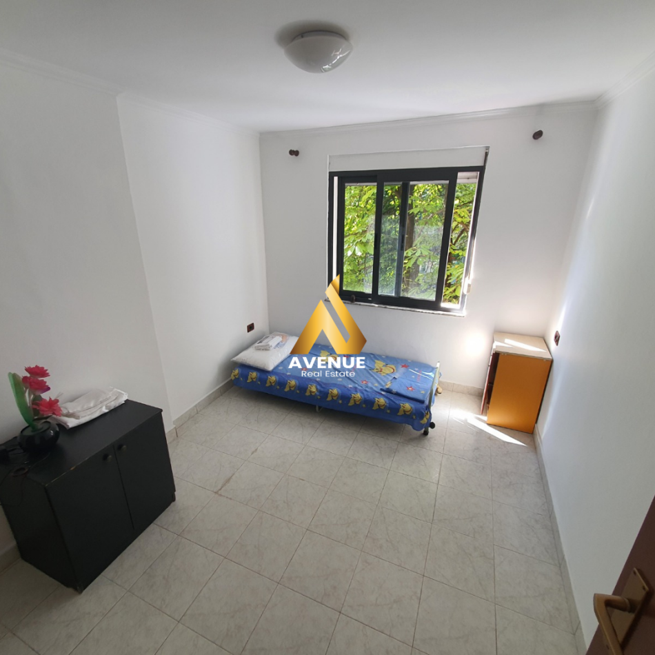 Tirane, shitet apartament 2+1+Ballkon Kati 3, 96 m² 270.000 € (sami frasheri)