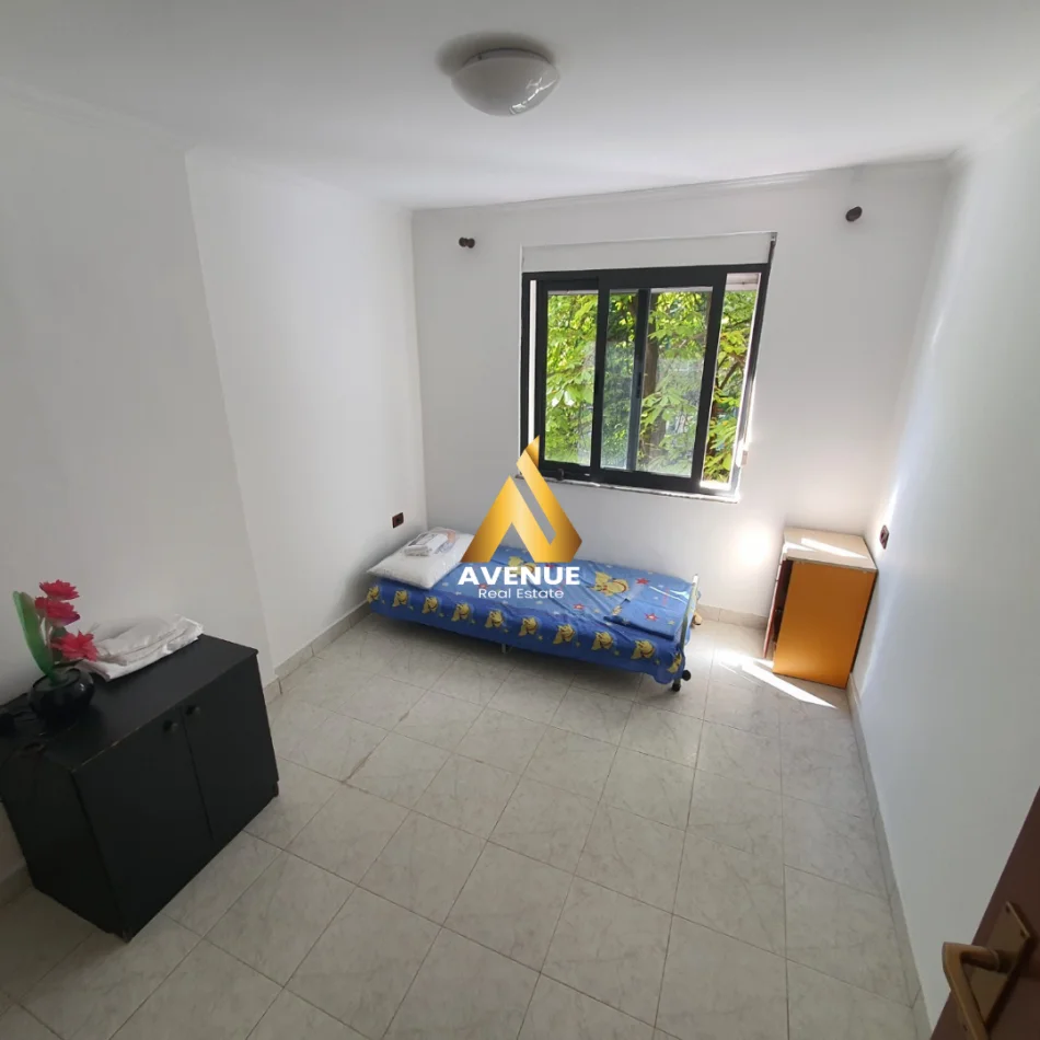 Tirane, shitet apartament 2+1+Ballkon Kati 3, 96 m² 260.000 € (sami frasheri)