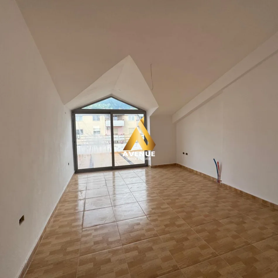 Tirane, shitet apartament 3+1+Ballkon Kati 7, 243 m² 218.700 € (muhamed deliu)