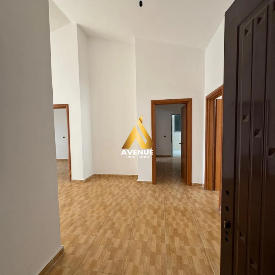 Tirane, shitet apartament 3+1+Ballkon Kati 7, 243 m² 218.700 € (muhamed deliu)