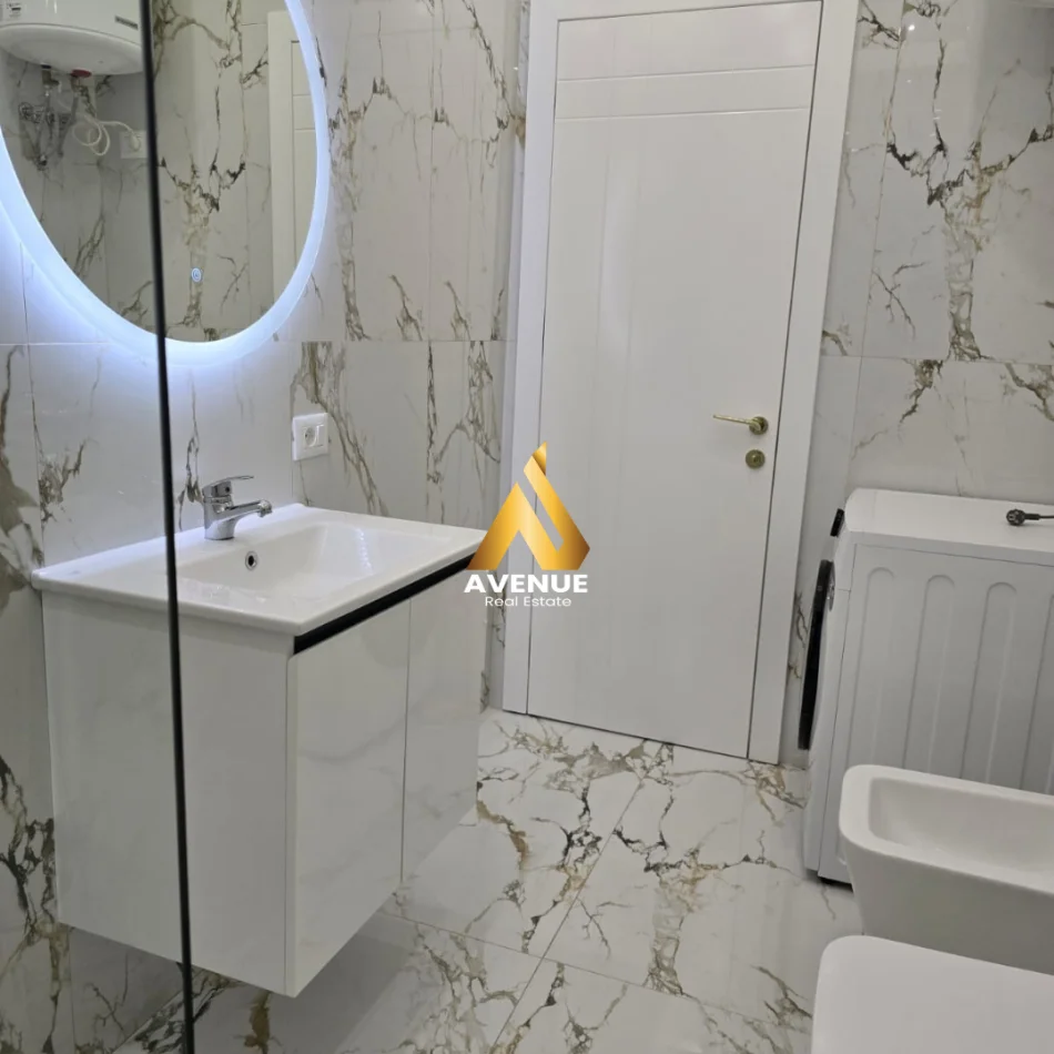 Tirane, jepet me qera apartament 1+1+Ballkon Kati 5, 76 m² 500 € (lidhja e prizrenit)