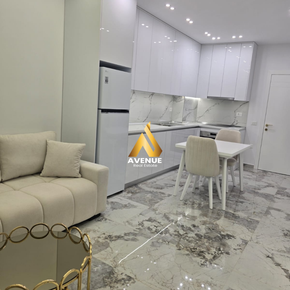Tirane, jepet me qera apartament 1+1+Ballkon Kati 5, 76 m² 500 € (lidhja e prizrenit)
