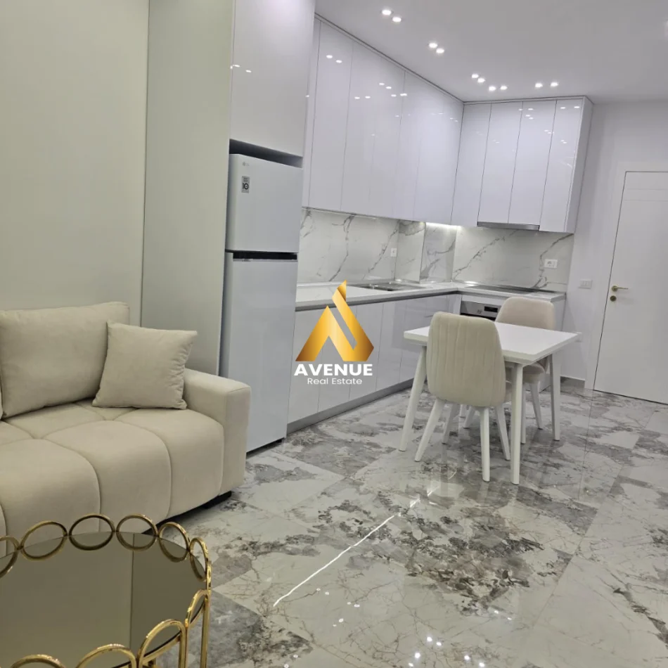 Tirane, jepet me qera apartament 1+1+Ballkon Kati 5, 76 m² 500 € (lidhja e prizrenit)