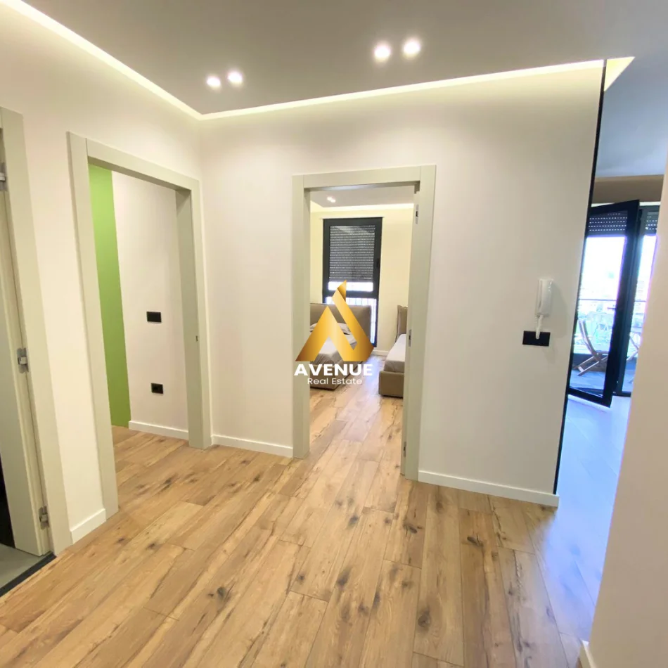 Tirane, jepet me qera apartament 2+1+Ballkon Kati 9, 110 m² 1.400 € (liman kaba)