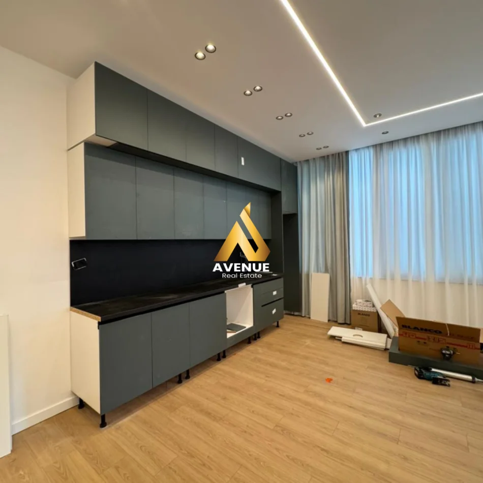 Tirane, jepet me qera apartament 2+1 Kati 1, 80 m² 900 € (kodra e diellit)