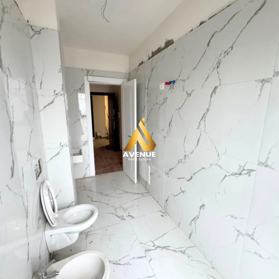 Tirane, shitet apartament 2+1+Ballkon Kati 2, 105 m² 178.000 € (filip jano) Bulevard i RI