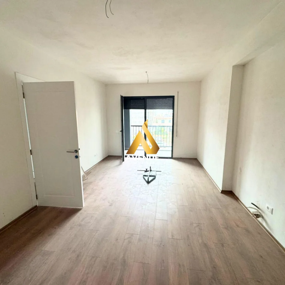 Tirane, shitet apartament 2+1+Ballkon Kati 2, 105 m² 178.000 € (filip jano) Bulevard i RI