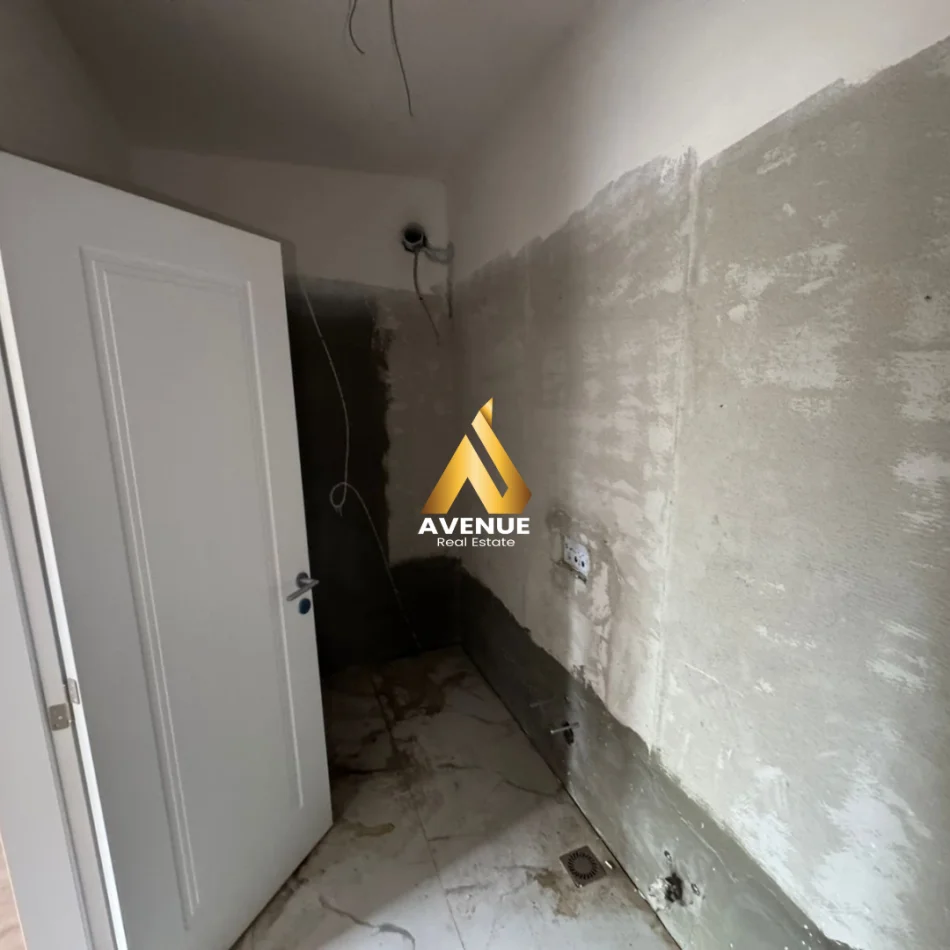 Tirane, shitet apartament 2+1+Ballkon Kati 2, 105 m² 178.000 € (filip jano) Bulevard i RI