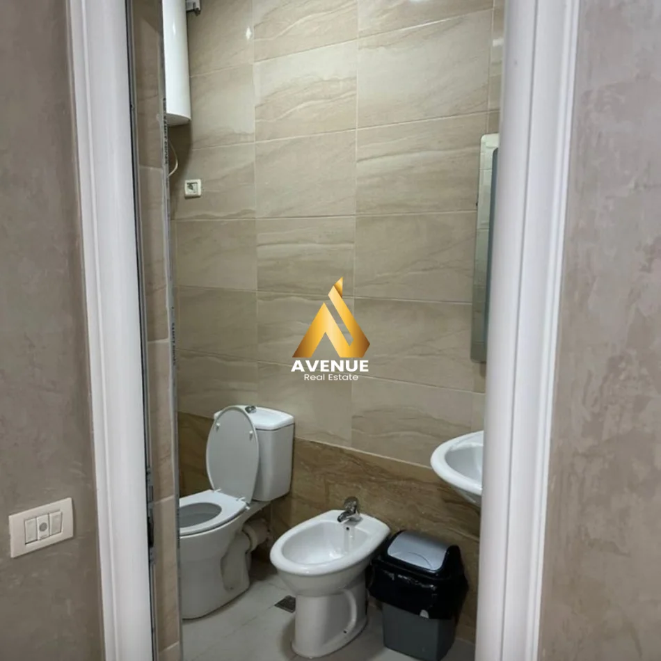 Tirane, jepet me qera apartament 2+1+Ballkon Kati 3, 103 m² 10.000 € (kopshti zoologjik)