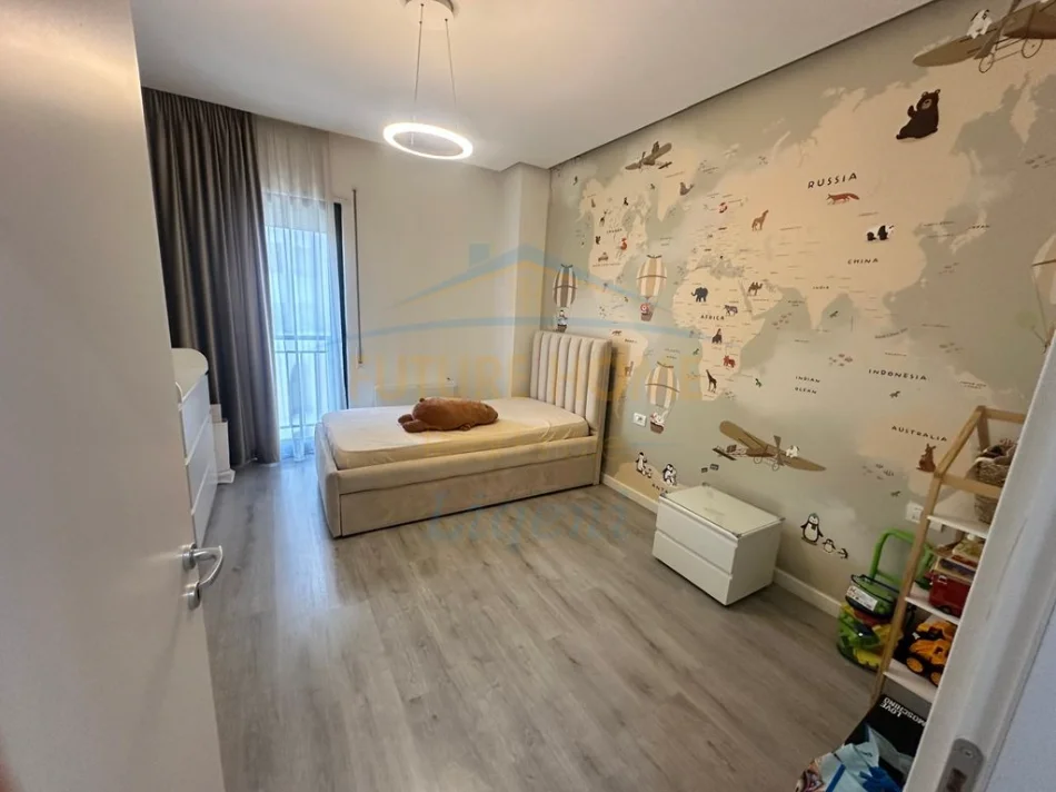 Tirane, jepet me qera apartament 2+1+PARKIM , Kati 3, 92 m² 850 € (GREEN CITY , UNAZA E RE)