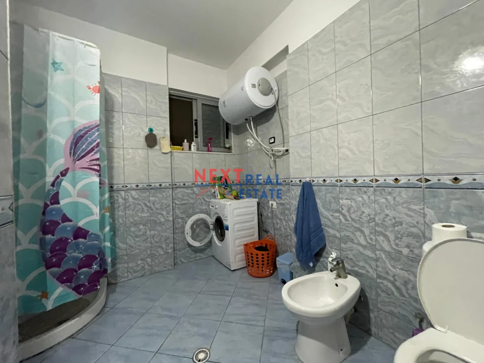 Vlore, jepet me qera apartament 1+1+Ballkon , 300 € 