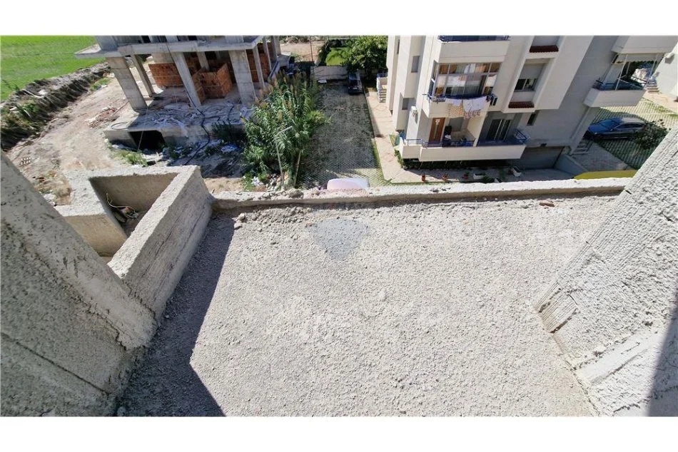 Radhime - Orikum, shitet apartament 1+1 Kati 3, 38 m² (Radhime)