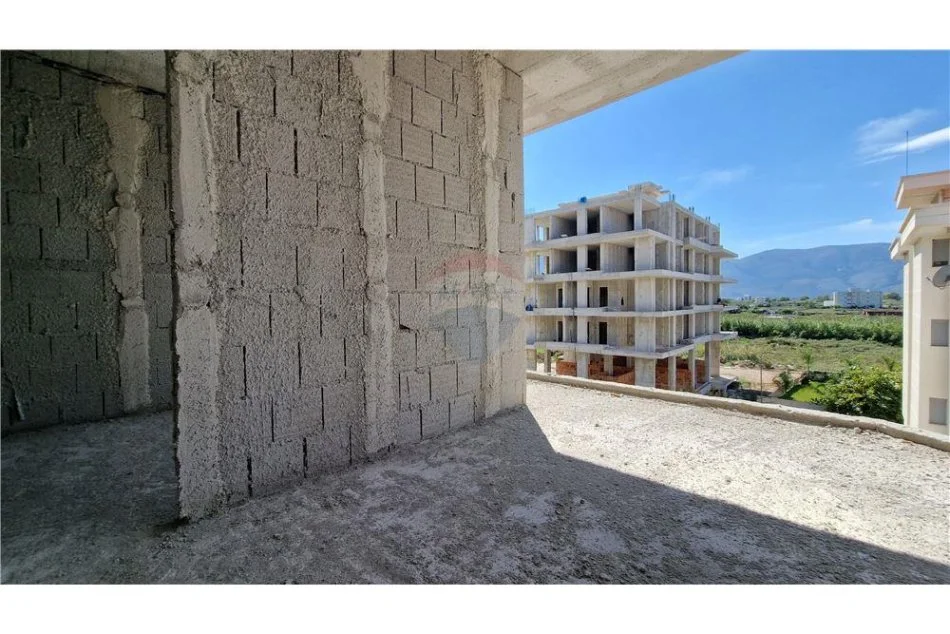 Radhime - Orikum, shitet apartament 1+1 Kati 3, 38 m² (Radhime)