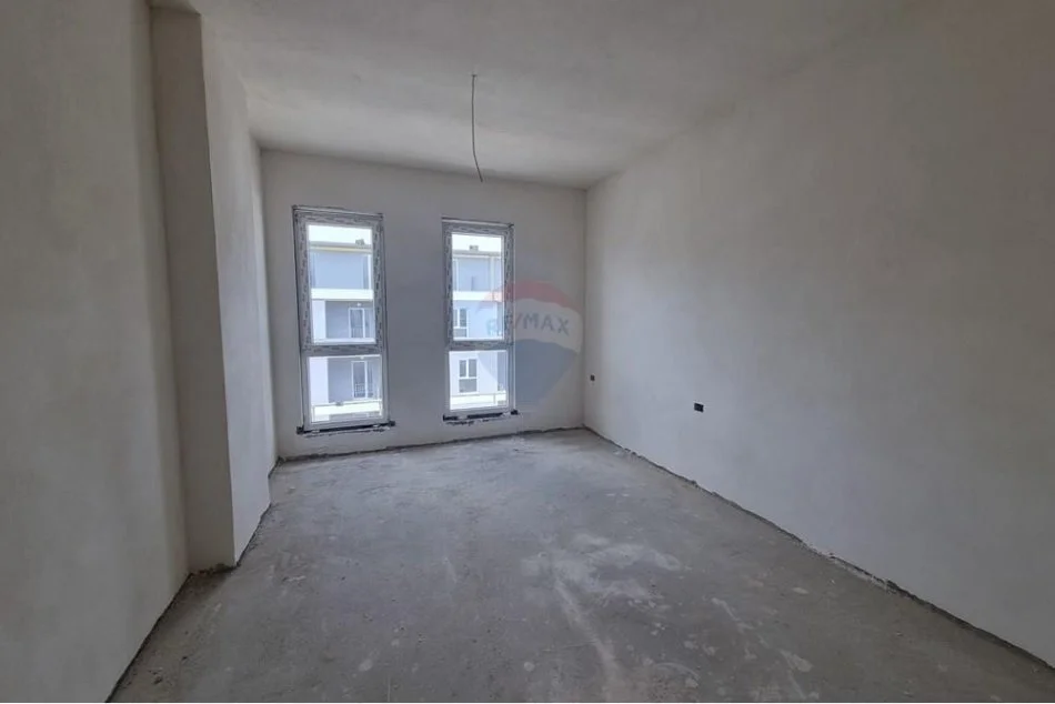 Tirane, shitet apartament 2+1 , 91 m² 98.000 € (Univers City)