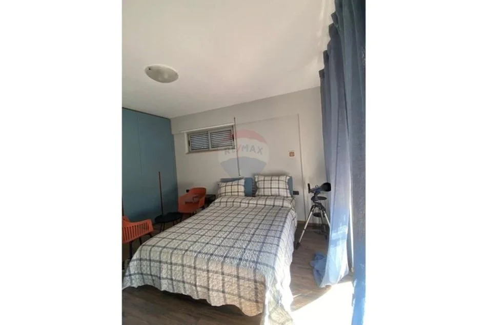 Tirane, jepet me qera apartament 2+1 Kati 5, 128 m² 850 € (Rruga Hoxha Tahsin)