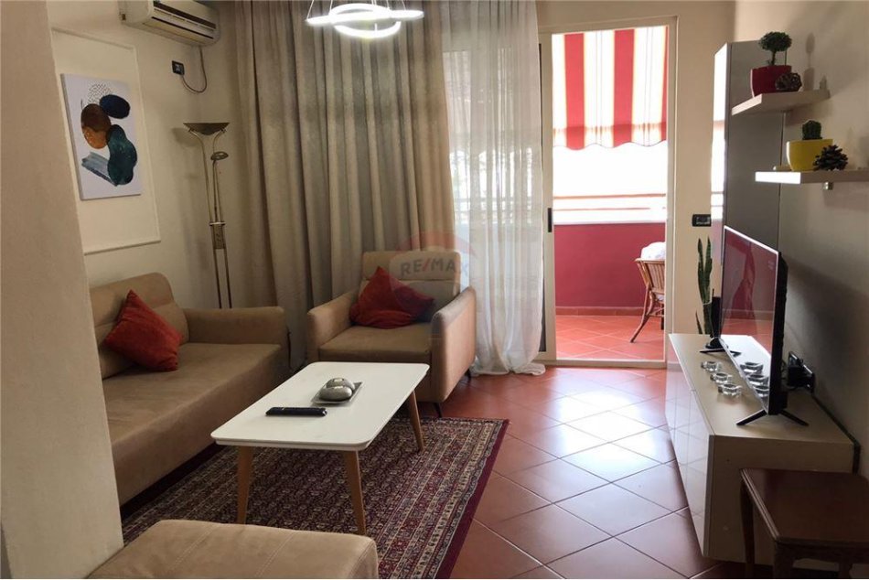 Tirane, jepet me qera 2+1 Kati 7, 82 m² 750 € (Rruga Sami Frasheri)