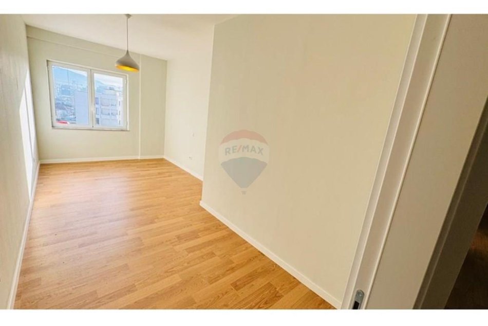 Tirane, shitet apartament 2+1 Kati 5, 112 m² 149.000 € (Astir)