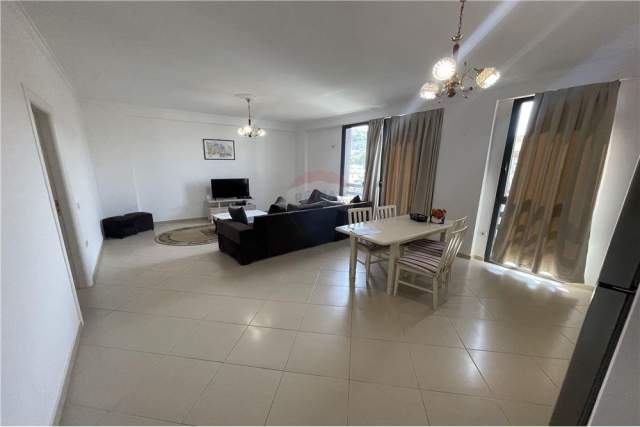 Tirane, jepet me qera apartament 2+1+BLK Kati 3, 96 m² 400 Euro (Zallit)