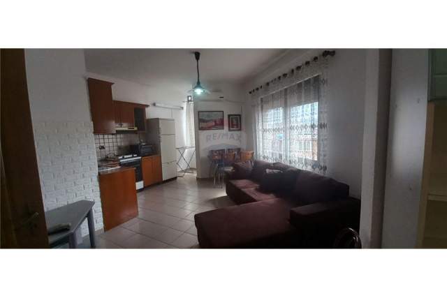 Tirane, jepet me qera apartament 1+1 Kati 4, 70 m² 400 Euro (Myslym Shyri)