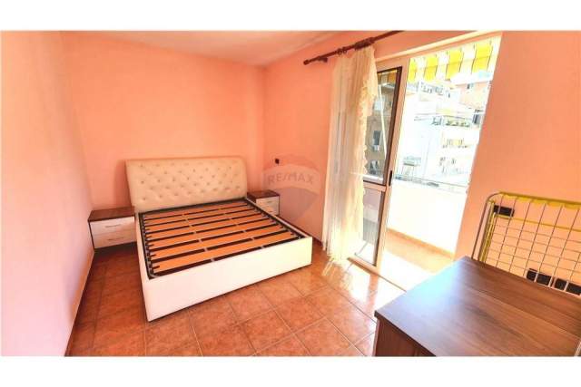 Tirane, shitet apartament 2+1+BLK Kati 5, 81 m² 175.000 Euro (Reshit Collaku)