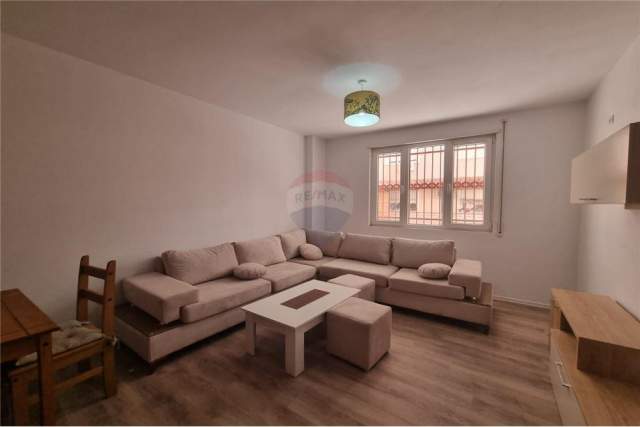Tirane, shitet apartament 1+1 Kati 1, 52 m² 67.000 Euro (rruga e zallit)