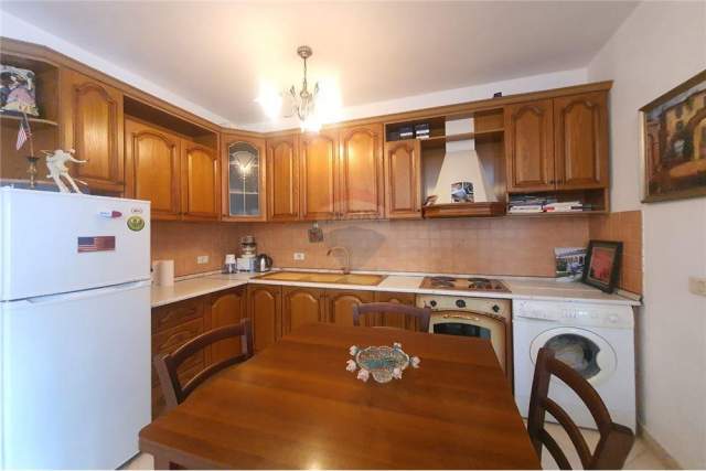 Tirane, jepet me qera apartament 1+1 Kati 14, 62 m² 500 Euro (9 Kateshet)